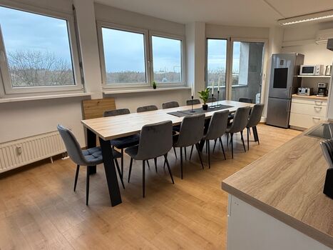 Exklusives Gruppenapartment - Sauna - Whirlpool - Billard Bild 4