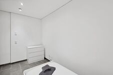 Schlafzimmer 6