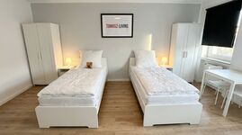 MH2 / TOMASZ-LIVING in MÜLHEIM - Einzelbetten + TV Zdjęcie 2