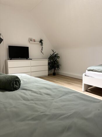 Schlafzimmer 2