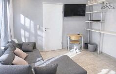 3 Wohneinheiten mit Küchen und Mobiliar am Holzmarkt Bild 9