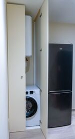 Waschmaschine und Kühl- / Gefrierschrank