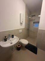 neu renovierte wohnungen / bei bedarf auch das ganzes haus mit garten Obrázok 11