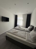 neu renovierte wohnungen / bei bedarf auch das ganzes haus mit garten Obrázok 2