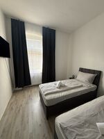 neu renovierte wohnungen / bei bedarf auch das ganzes haus mit garten Obrázok 3