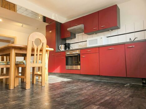 Monteursunterkunft für 8 Pers., 3 SZ mit Einzelbetten, Küche Bild 2