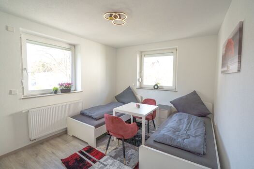 SAZ Verwaltung - Gehobene Monteuerzimmer 1 OG Picture 2