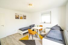 SAZ Verwaltung - Gehobene Monteuerzimmer 1 OG Bild 1