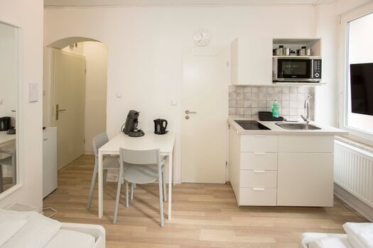 Für 2 Personen, Waschmaschine, Kitchenette, Bad, WLan Obrázok 2