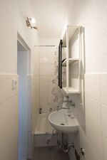 Für 2 Personen, Waschmaschine, Kitchenette, Bad, WLan + zentrumsnah Bild 3