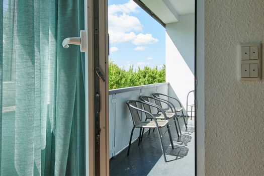 -RG Living - 8 Schlafplätze-Balkon- Smart TV- Parkplatz- Bild 5