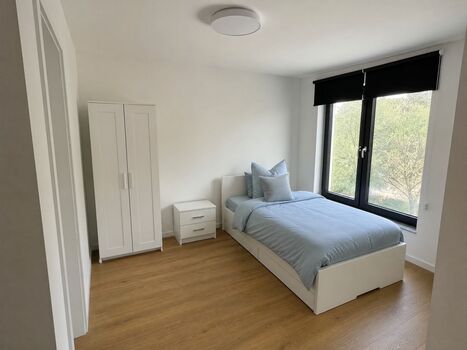 ERF13 / TOMASZ-LIVING in KRANICHFELD - Preis-Leistung + Waschmaschine Bild 2