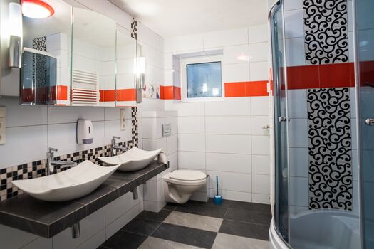 Wohnung NR. 2, Bad