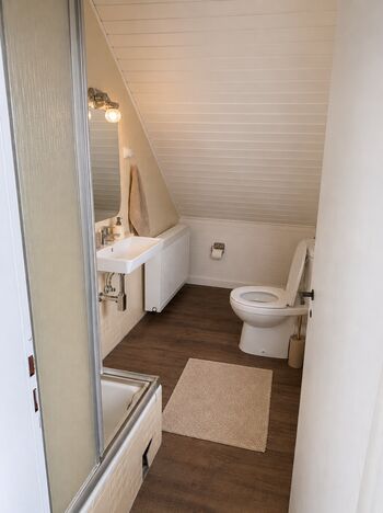 NEU: Erstbezug große Unterkunft 8 Personen und 5 Zimmer Bild 4