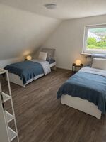 NEU: Erstbezug große Unterkunft 8 Personen und 5 Zimmer Zdjęcie 6