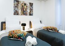 7 Personen, am Rathaus direkt Tiefgarage 20.30 bis 8.30 frei Obrázok 3