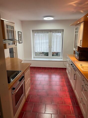 Ruhige 4-Zimmer-Wohnung mit Parkplatz Zdjęcie 5