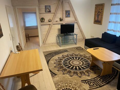 Ruhige 4-Zimmer-Wohnung mit Parkplatz Zdjęcie 2