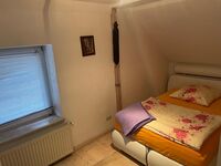 Ruhige 4-Zimmer-Wohnung mit Parkplatz Bild 1