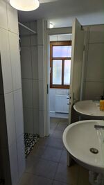 Haus - 9 Zimmer - 1-Bett-Zimmer - neues Bad Bild 3