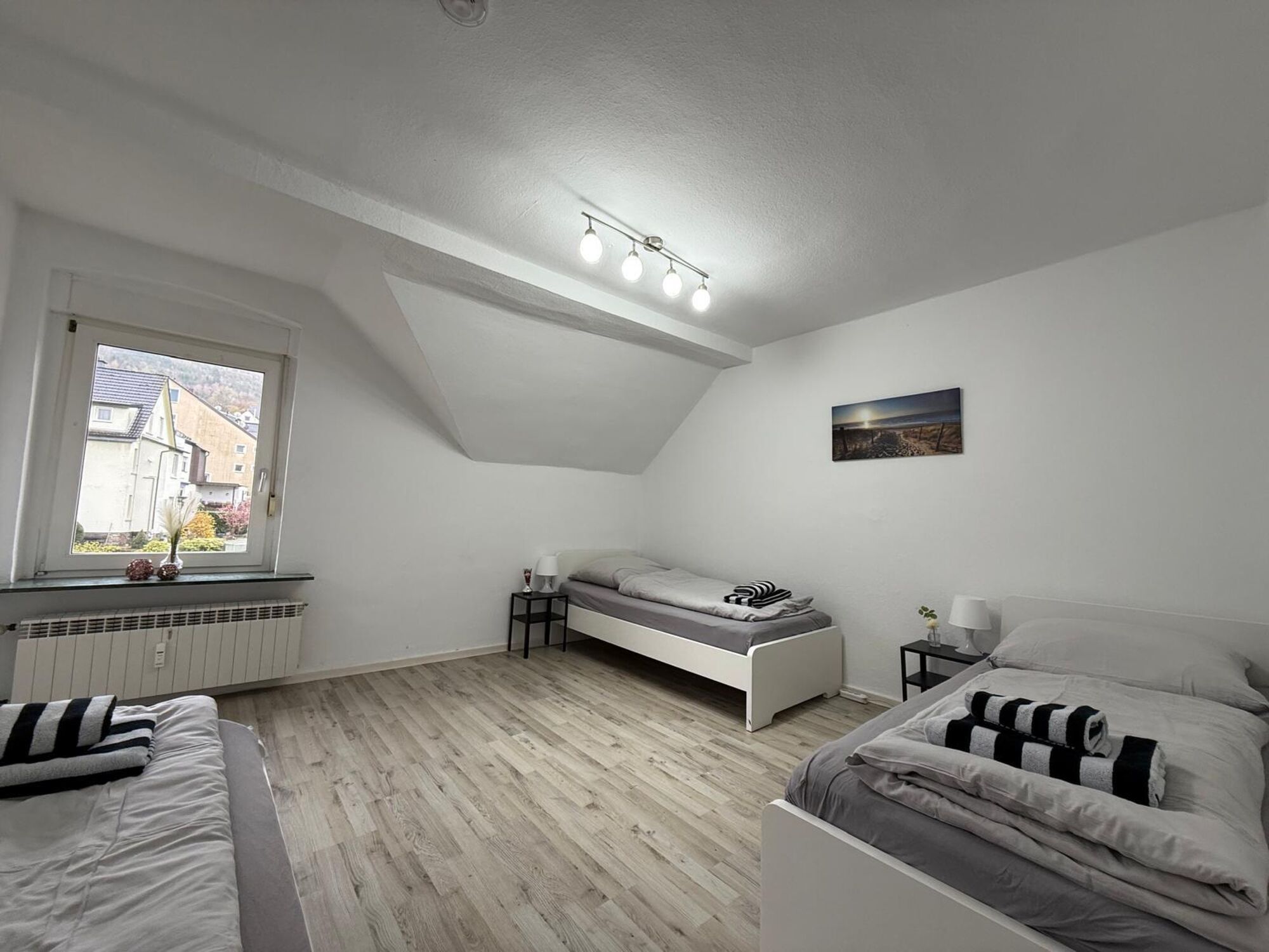 großes Schlafzimmer - Bild 2