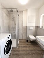 Duschbad mit WC und Waschmaschine – Hoyerswerda, Dresdener Straße