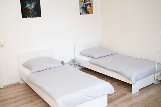Schlafzimmer 2