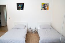 Schlafzimmer 2