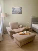 Studio 16 Picture 4