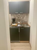 Studio 16 Picture 12