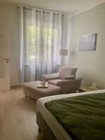 Studio 16 Picture 6