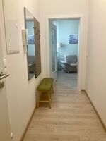 Studio 16 Picture 2