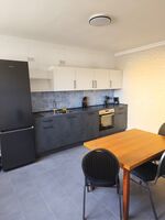 Große Handwerkerwohnung bei Neubrandenburg 4-8 Personen Bild 1