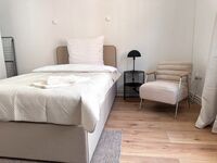 2 Wohnungen mit Einzelzimmern und 120cm Hotelbetten Bild 20