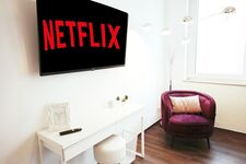 Schönes Apartment zentral gelegen ideal für Messe | Montage Bild 1