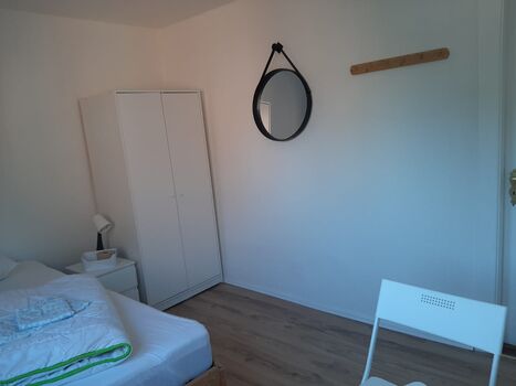 Monteurzimmer in Kiel – zentral, sauber & preiswert Bild 4