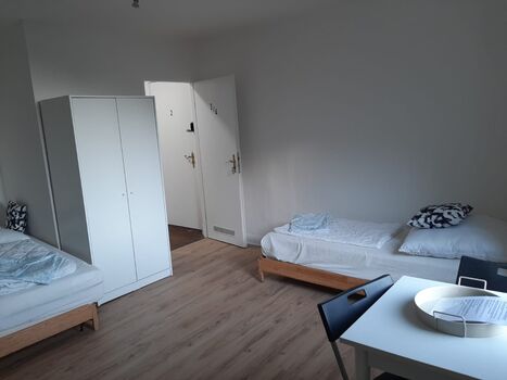 Monteurzimmer in Kiel – zentral, sauber & preiswert Bild 5