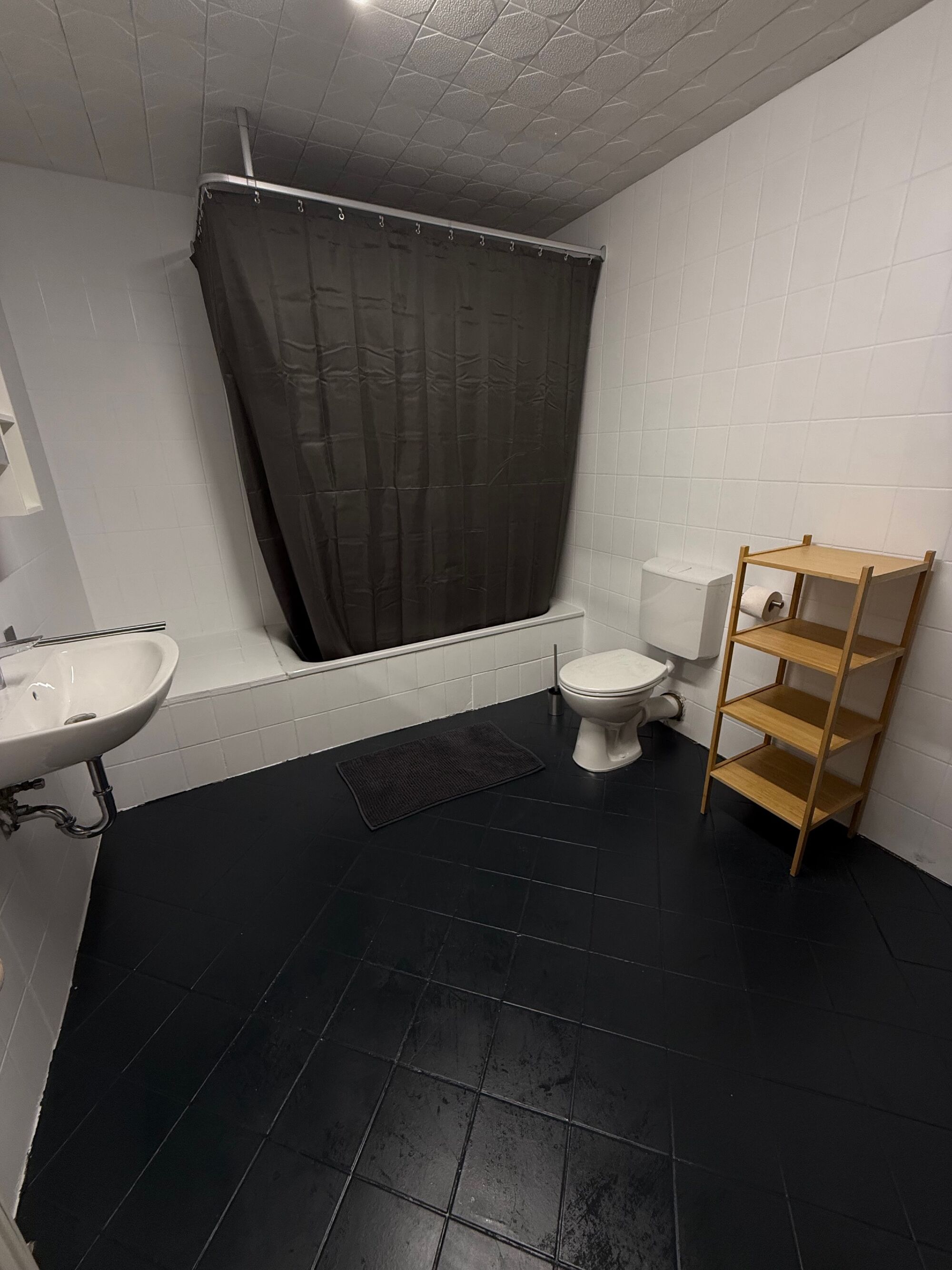 Bad Obergeschoss mit Wanne