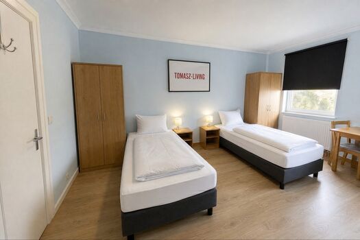 MH58 / TOMASZ-LIVING in HILDEN - Modern möbliert Picture 1