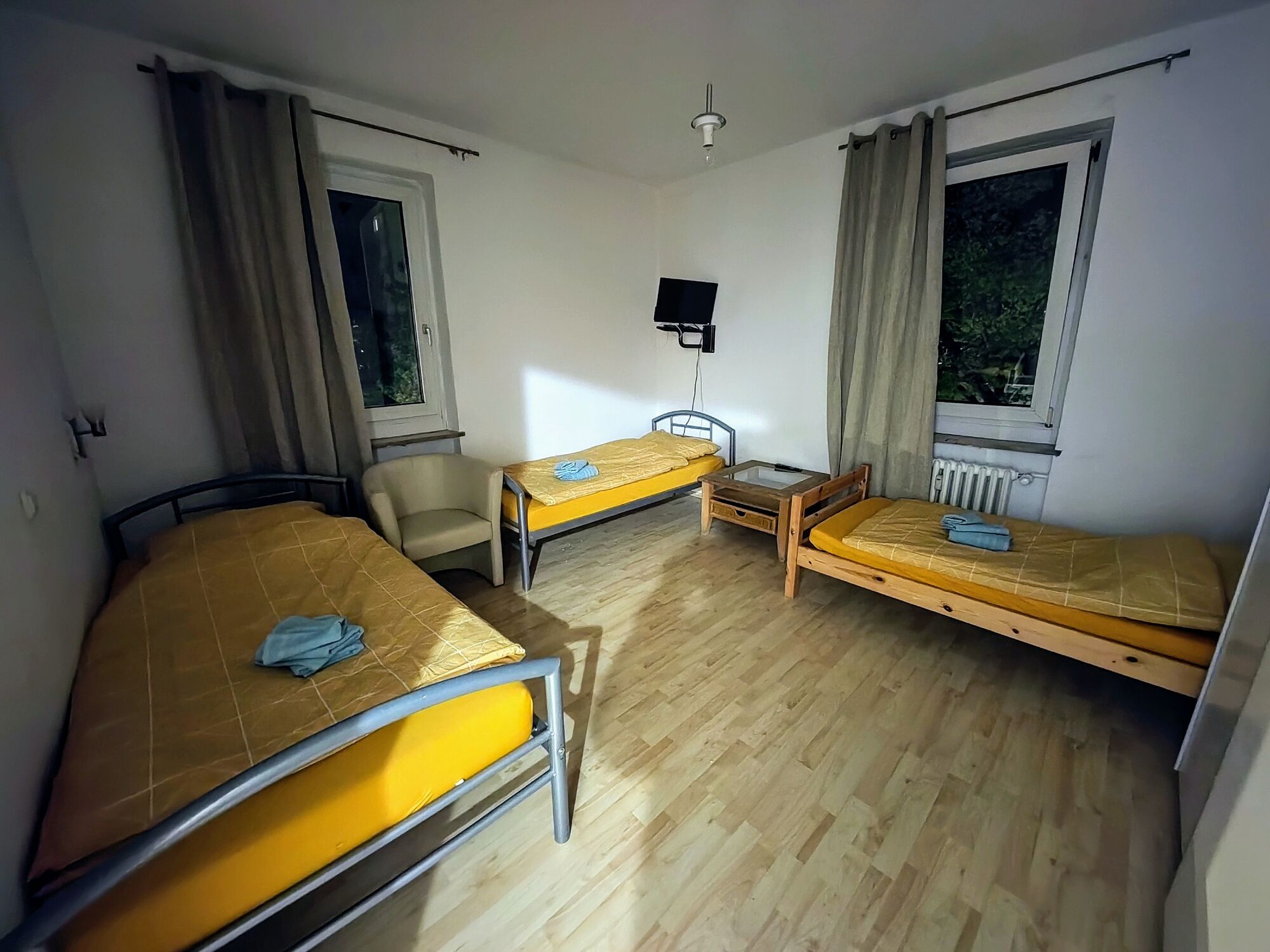 Schlafzimmer 1 mit 3 Einzelbetten