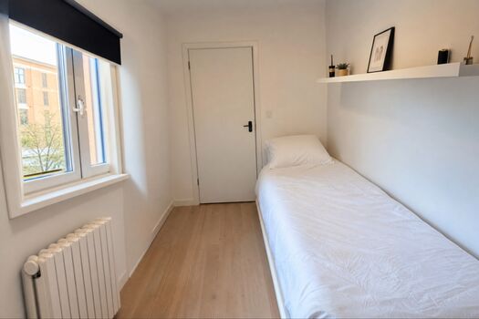 FL4 / TOMASZ-LIVING in FLENSBURG - Einzelbetten + WiFi Bild 3