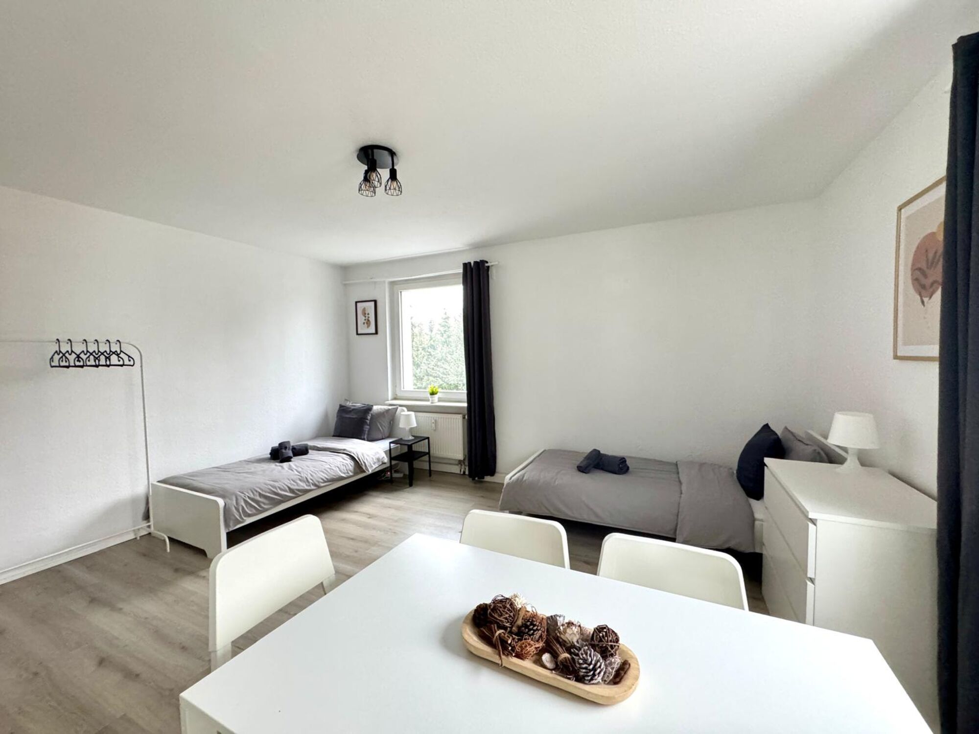Schlafzimmer 1