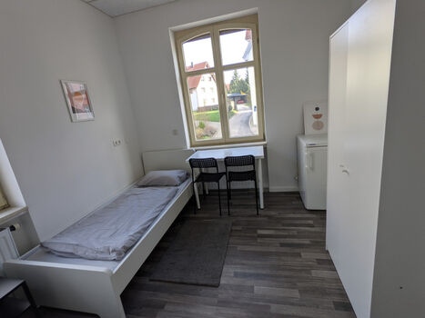 geräumige Monteurzimmer-Wohnung nähe ULM mit ruhiger Lage