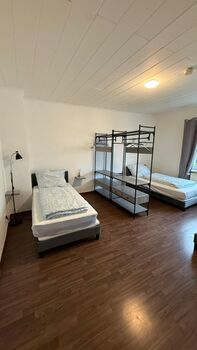 Zentrales Apartment I DIREKT am Flughafen Dortmund I B1 Bild 4