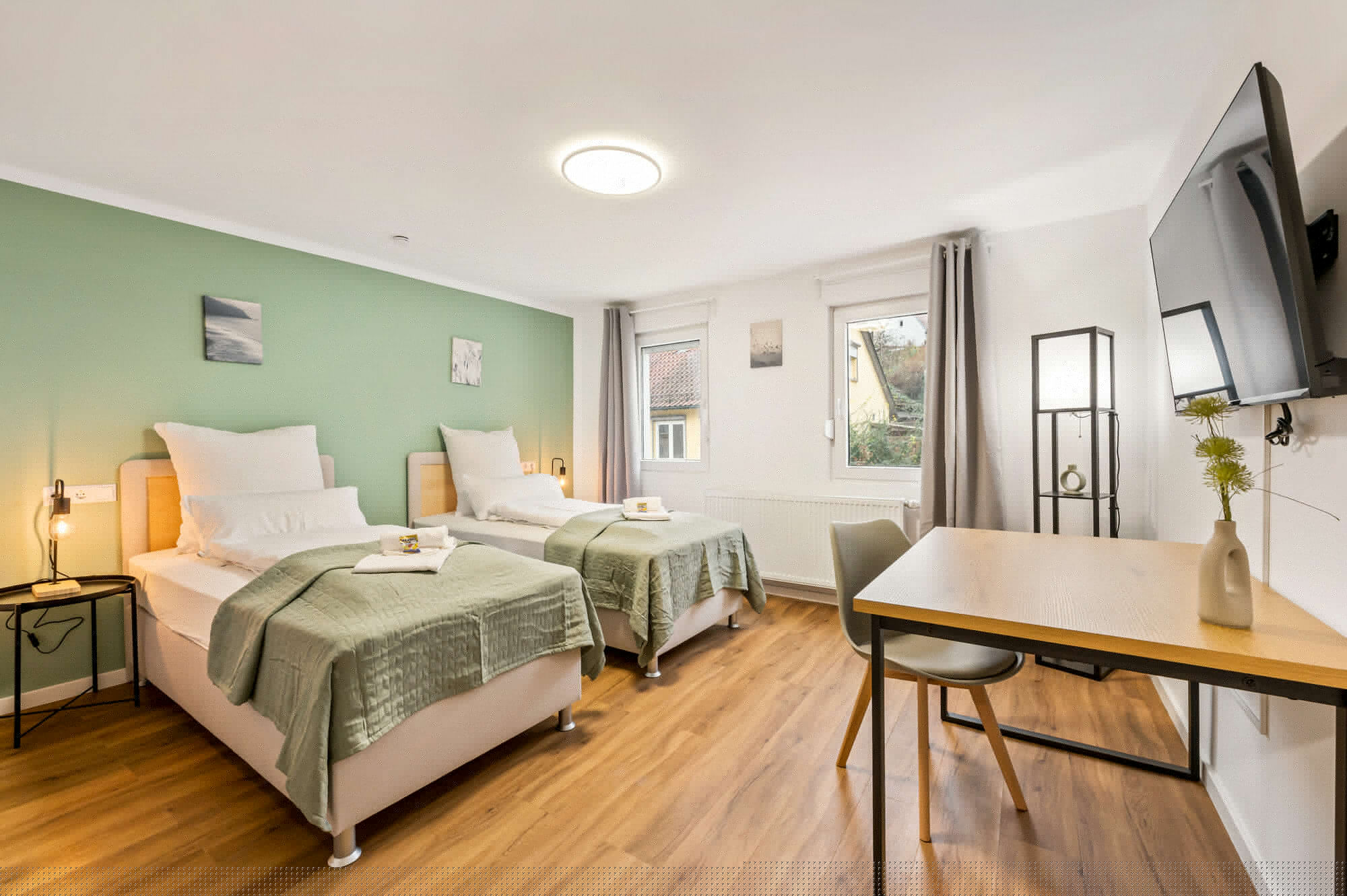 2 Bettzimmer OG