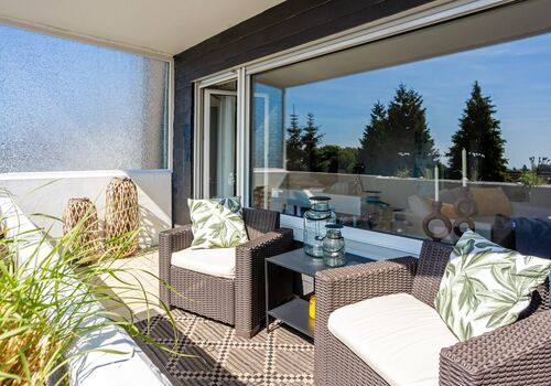 Modernes Apartment mit Balkon und 2-Parkplätzen Bild 2