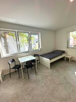 Zimmer mit Fernseher