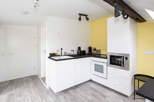 2 Wohnungen für 5 Personen, Waschmaschine, 2 Küchen, 2 Bäder und WLan Bild 2