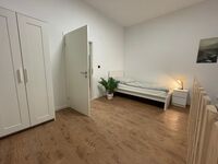 Schlafzimmer 3 von 4