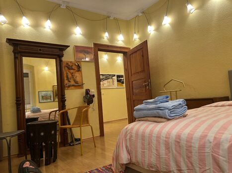 6 Single BED - 2 huge bathrooms livingkitchen Grossenhainerstr..95 Dresd